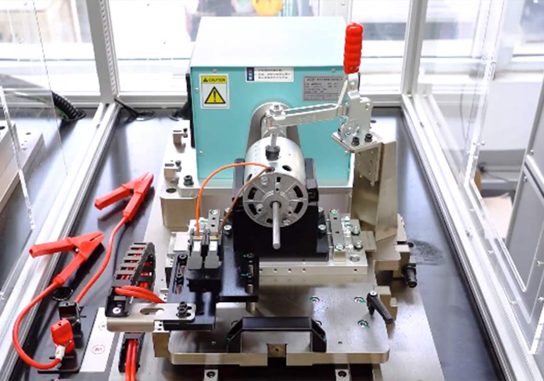 汽車暖通電機(jī)測(cè)試設(shè)備應(yīng)用現(xiàn)場